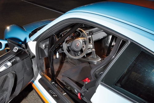 谁与争锋 保时捷911 GT2改装版赛道争雄