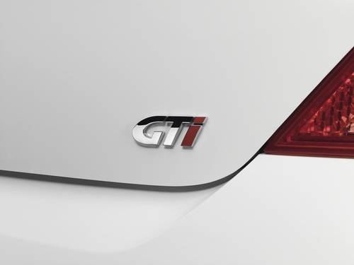 媲美高尔夫GTI 标致308 GTi正式发布!