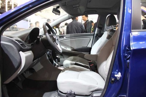 8月上市销售 实拍北京现代小型车Verna