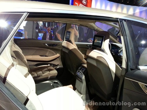 2013m˸܇չ S-MAX܇l(f)