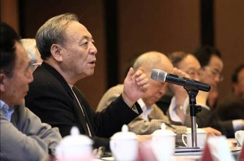传祺速度引产业聚焦 30名专家传祺探秘