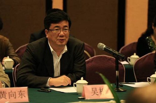 传祺速度引产业聚焦 30名专家传祺探秘