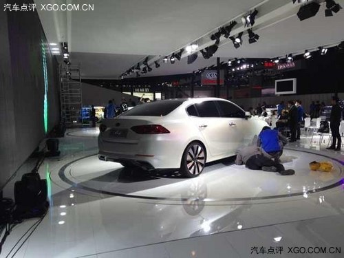 2014北京车展探馆 国产起亚K4即将首发