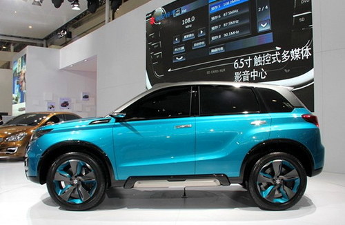 2014北京国际车展 铃木iV-4概念车亮相