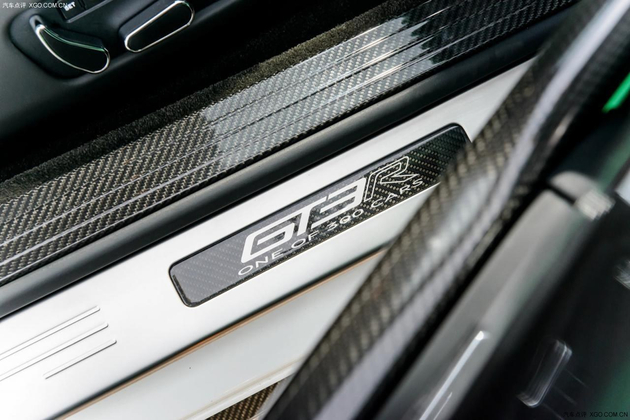 宾利欧陆GT3-R官图发布 限量发售300台