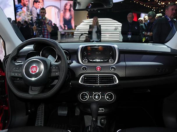 2014巴黎车展 小型SUV菲亚特500X发布