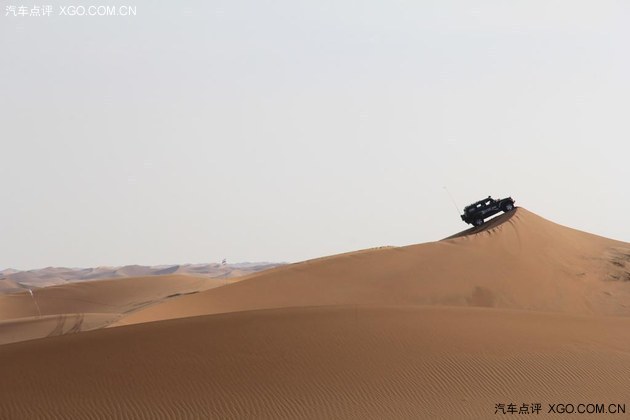 沙丘冲浪 Jeep腾格里沙漠游记