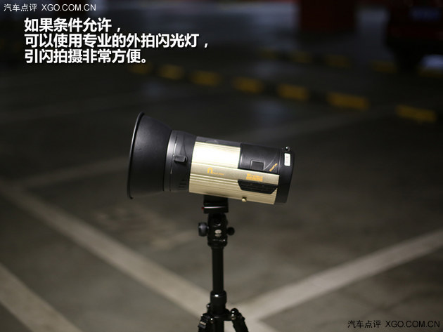 教你如何利用车内空间给媳妇拍私房