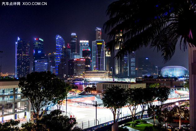 点评君看赛车 保时捷卡雷拉杯新加坡站