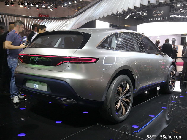 2016巴黎车展 奔驰发布纯电动概念SUV