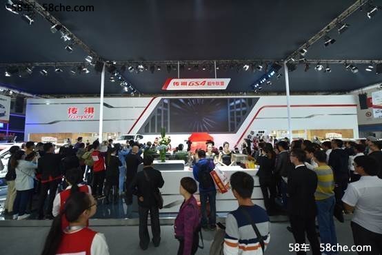 “网红”传祺GS8武汉预售，引爆SUV市场