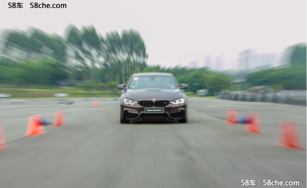 2017 BMW M驾控体验日成都站燃情来袭