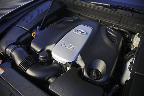 搭4.6升V8引擎 2011款雅科仕规格公布