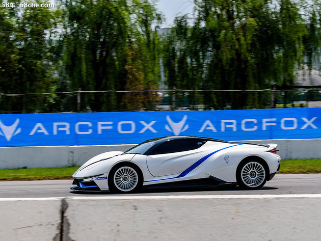 綯ARCFOX-7 China GTվ