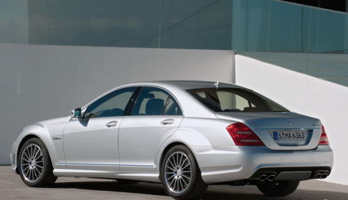 ݳ޵ĺ˶ 2011S63 AMG