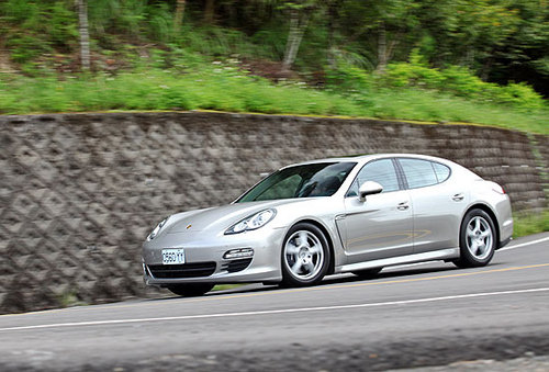 / ԼݱʱPanamera 3.6