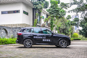 全新BMW X5 探城市悠闲风光 享创新科技