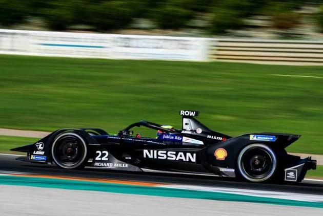 日产新外观设计赛车 再次出征Formula E