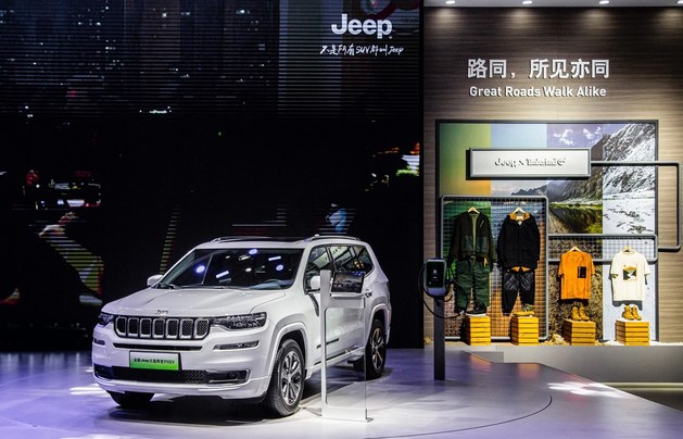 Jeep旗舰新能源车型双雄出征 亮相车展