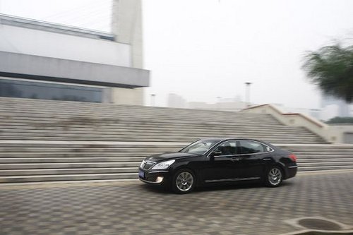 韩式奢华作品 试驾现代旗舰车型雅科仕