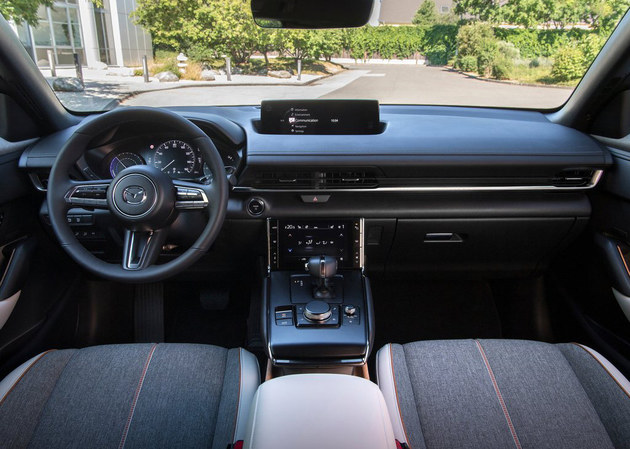 基于CX-30打造 长安马自达首款纯电SUV将在年内上市