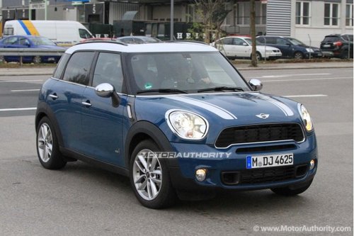 搭柴油发动机 MINI首款柴油版车型曝光