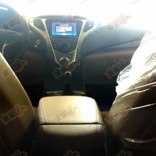 犀利雷达探头 现代新雅尊国内谍照曝光