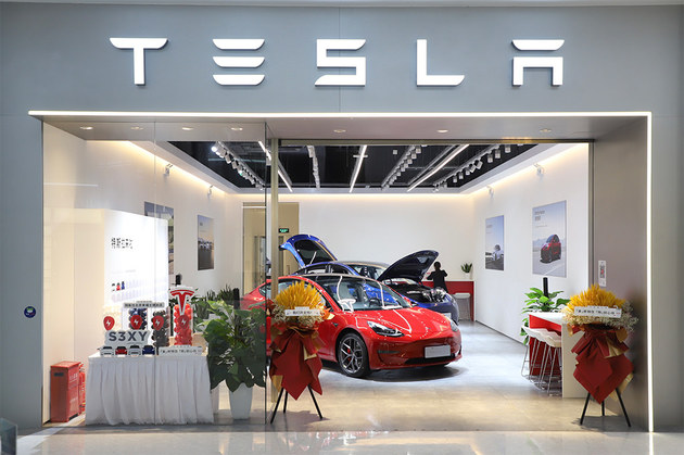 特斯拉Model S Plaid巡展首站开幕，强势围观新店、新车！