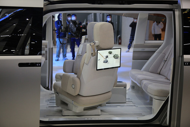 2022广州车展：极氪M-Vision概念车实拍 无B柱/L4级智能驾驶辅助