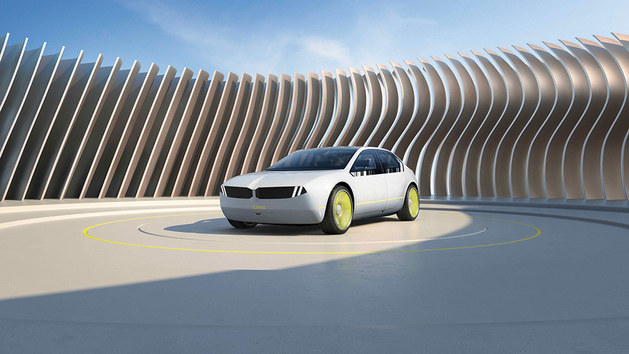 BMW携“先进平视显示系统” 亮相2023 CES