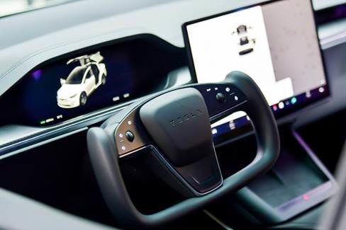 特斯拉Model S/X正式交付 高颜值高科技征服北京消费者