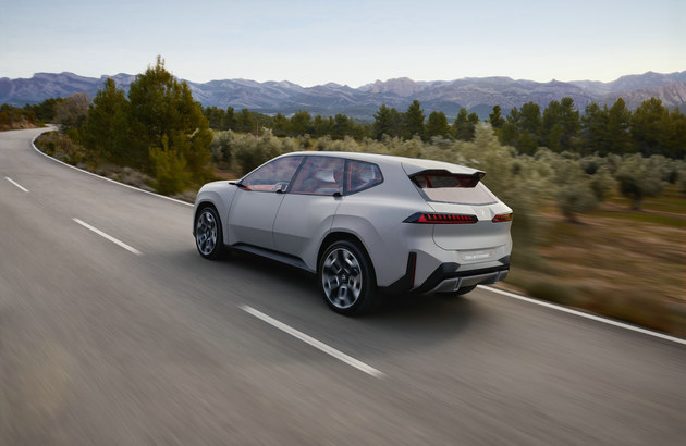 BMW新世代X概念车全球首发，未来新世代家族显现雏形