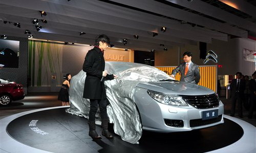 全新中型车引进 雷诺广州车展发布纬度
