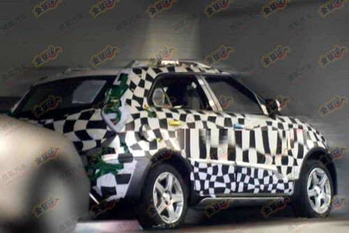 预计上海车展发布 MG3 Cross实车曝光