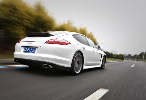 V6ྫ  ԼݱʱPanamera 3.6L