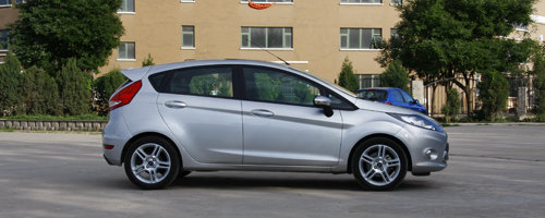 ͬΪͬΪ ȶԱȼ껪&POLO