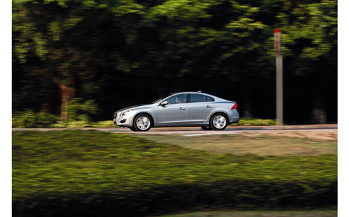 华丽的变身 试驾沃尔沃S60 T6与2.0T