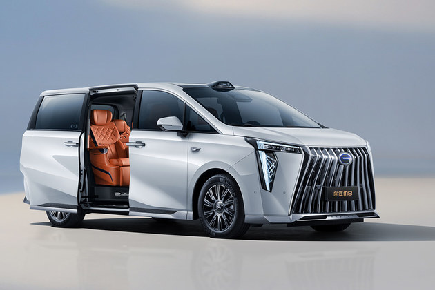 传祺向往M8宗师上市 2个版本/26.99万起