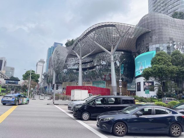 中国无人巴士闯关新加坡:一场自动驾驶的“资格认证”与“标准输出”