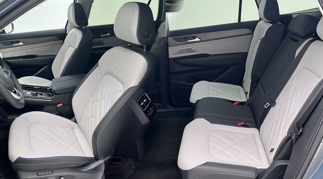 全面焕新最新技术上车 实拍一汽-大众全新揽巡/宝来L