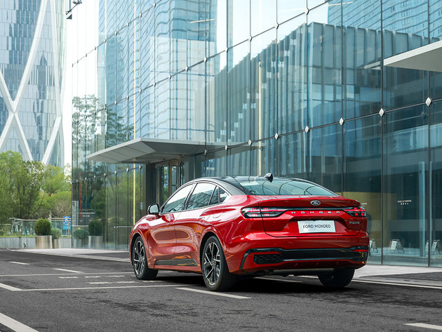 福特新蒙迪欧上市14.98万起 地表最强2.0T
