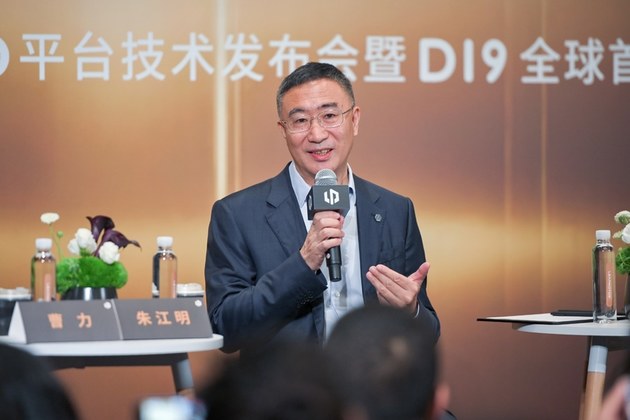 当朱江明不再说“新势力”：一个车企的成年礼