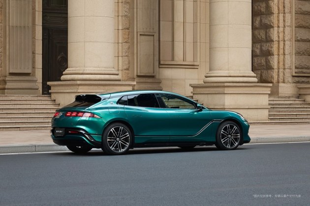 从峡湾绿到三电机 全新腾势Z9GT把GT玩明白了