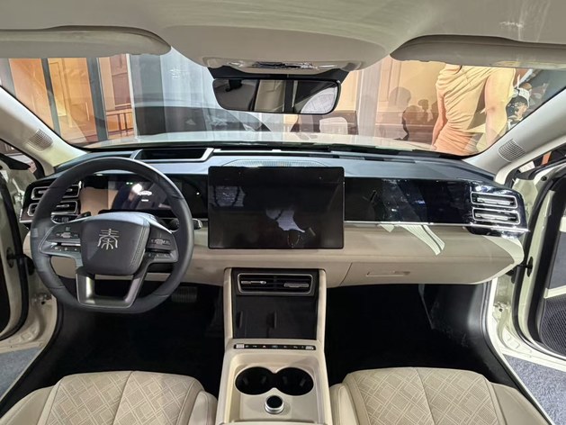 中杯的价格超大杯的快乐 2026款秦家族DM-i长续航版售8.98万起