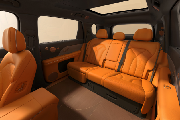 25.98万起预售的“大厂”旗舰：智己LS8凭何打破30万级SUV价值逻辑？