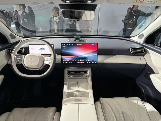 风云T9L预售13.99万起 一场理工男的美学“突围战”