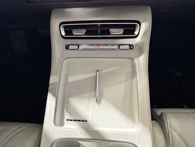 风云T9L预售13.99万起 一场理工男的美学“突围战”