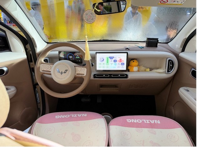 不止于代步 置换补贴价4.28万起 五菱全新宏光MINIEV上市