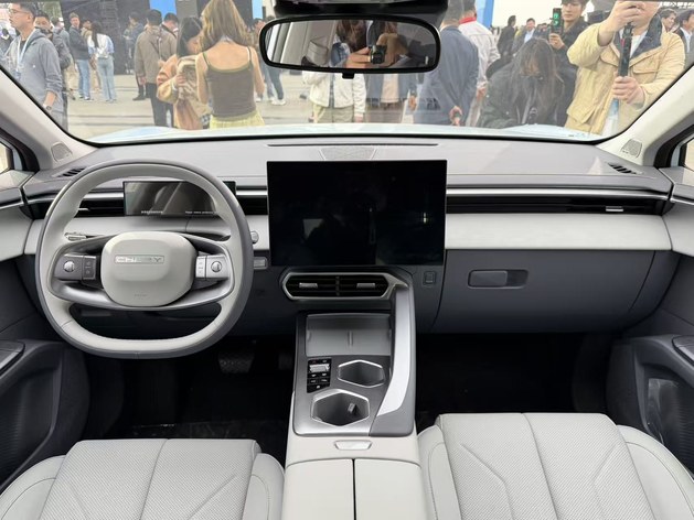 三箭齐发 瑞虎5运动版、新款瑞虎7、瑞虎7L正式上市