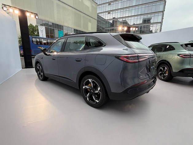 奇瑞风云T9L正式上市：12.99万起售 中型SUV市场再添“卷王”